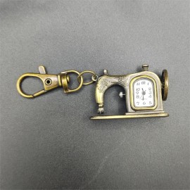 Vintage Bronze Sewing Machine Shaped Pocket Watch Keychain - Quartz Movement, Novelty Design, Creative Gift for Nurses, Bag Accessories, Pendant, Car Keychain, Unique Present