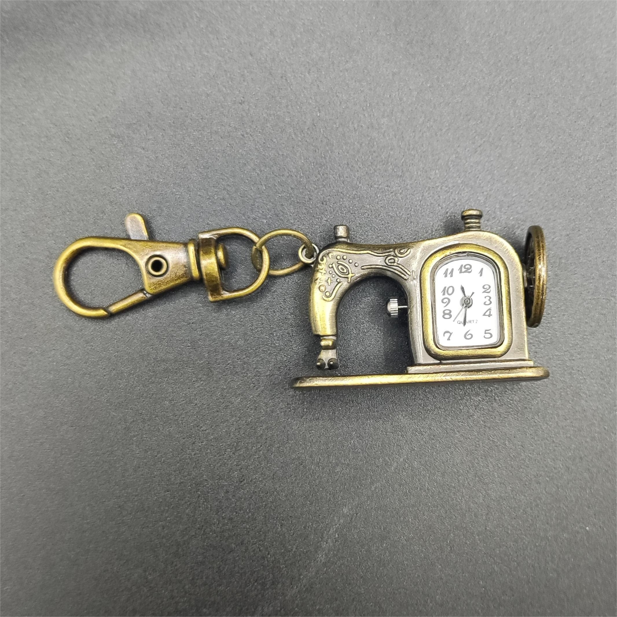 sewing machine shape pocket watch vintage bronze keychain novelty quartz watch car keychain pendant bag accessories creative gift nurse watch details 2